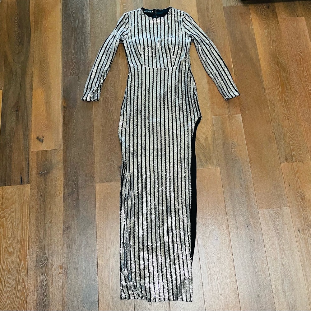 Miss Ord Slit Crew Neck Sequin Silver Black Striped Dress L
